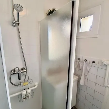 Excellent - 2 & Salon - Vue Magnifique Sur Les Montagnes & Parking Prive Gratuit