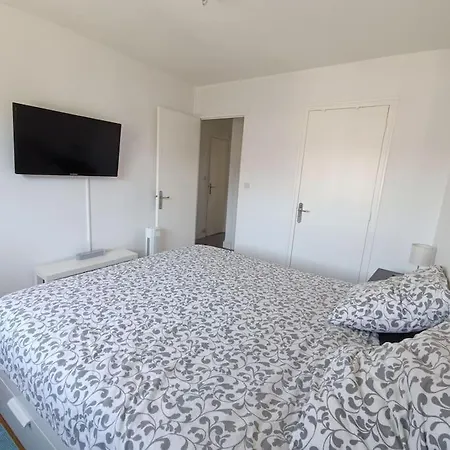 Excellent - 2 & Salon - Vue Magnifique Sur Les Montagnes & Parking Prive Gratuit * Grenoble