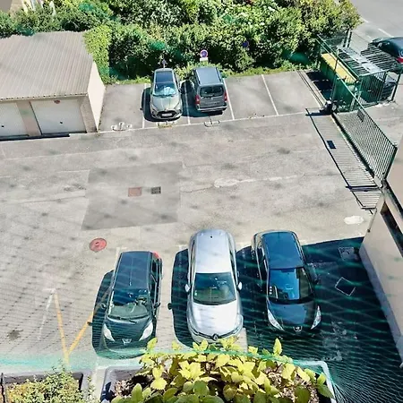 شقة Excellent - 2 & Salon - Vue Magnifique Sur Les Montagnes & Parking Prive Gratuit *